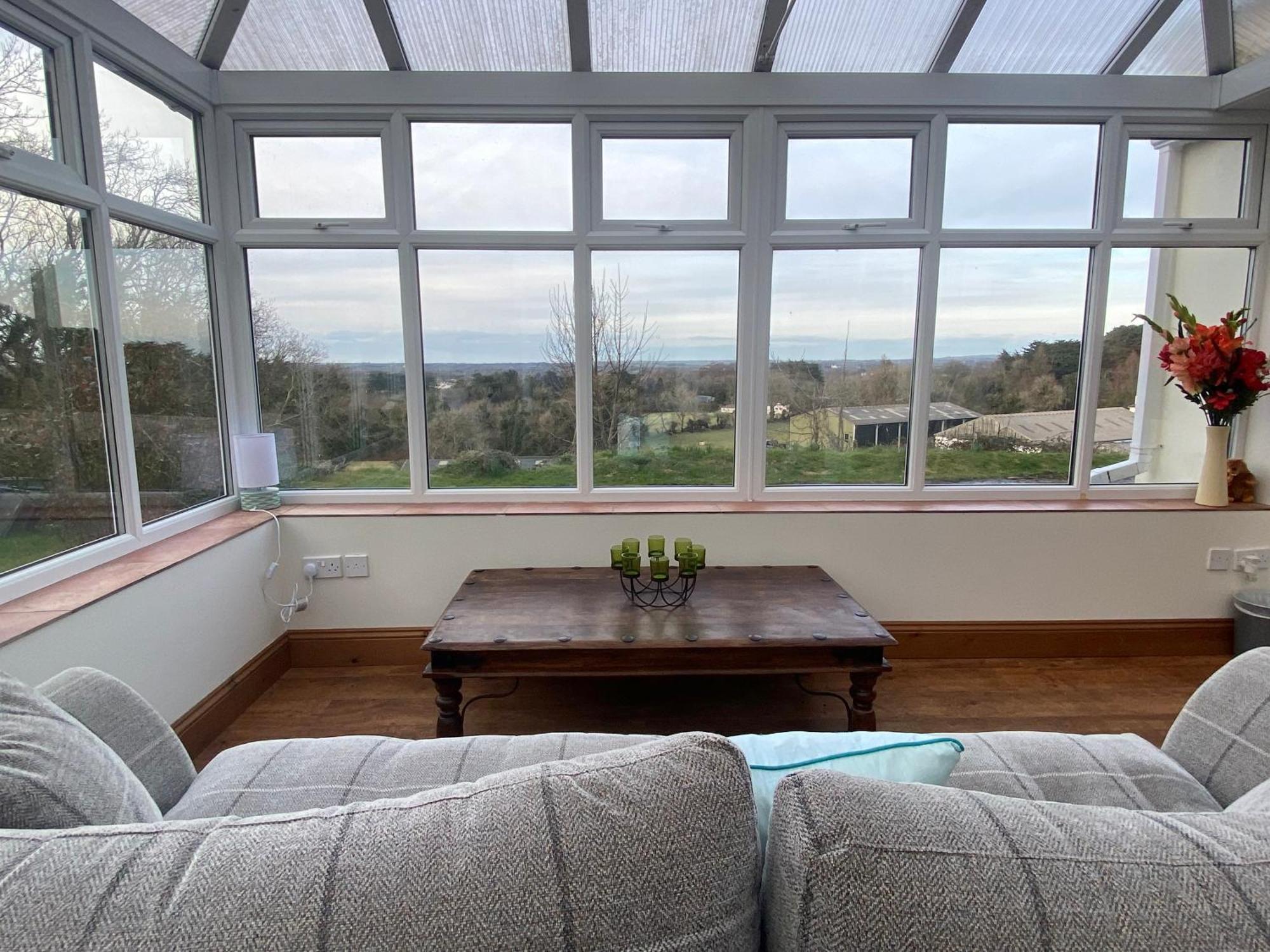 Carrick Beg Self Catering Holiday Accommodation With Hot Tub Sulby  エクステリア 写真
